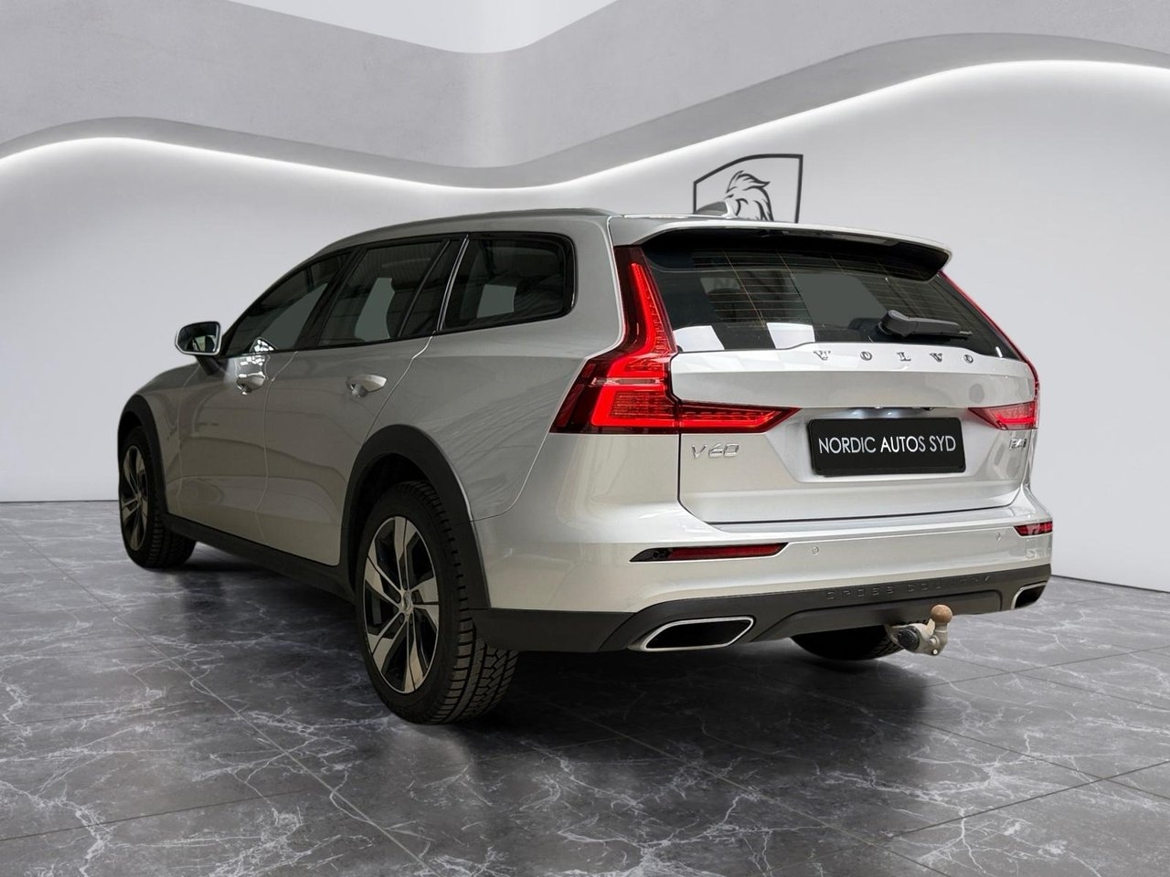 Volvo V60 Cross Country B4 AWD 2022, kuva 3/10