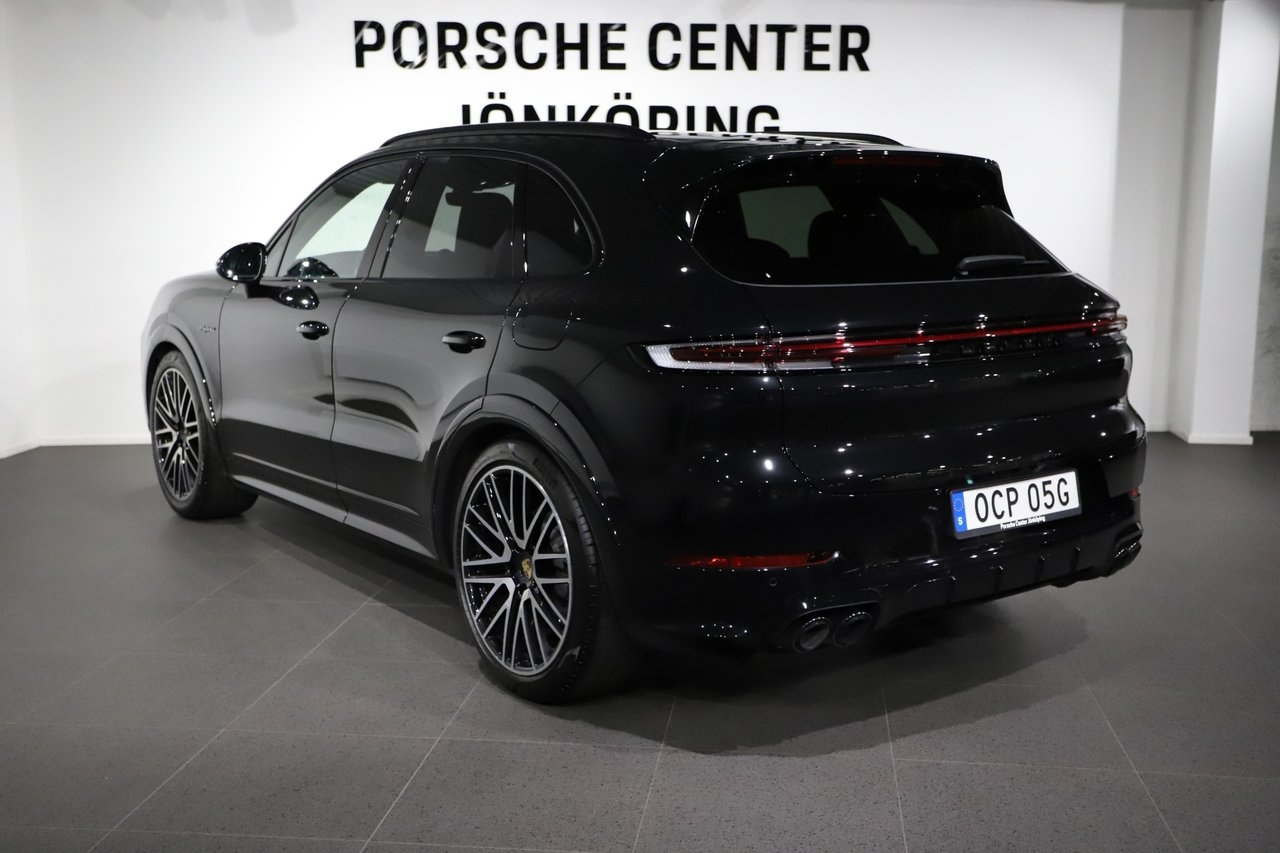 Porsche Cayenne E-Hybrid 470 hk 2024, photo 3/22