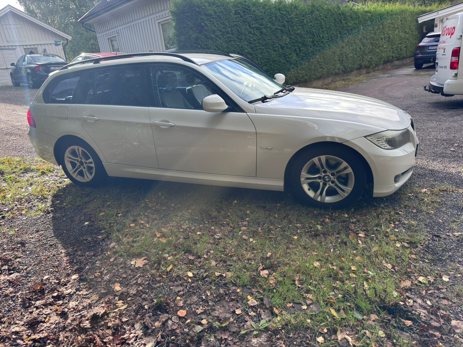 BMW 320 i Touring Manuell 2010, bild 2/10