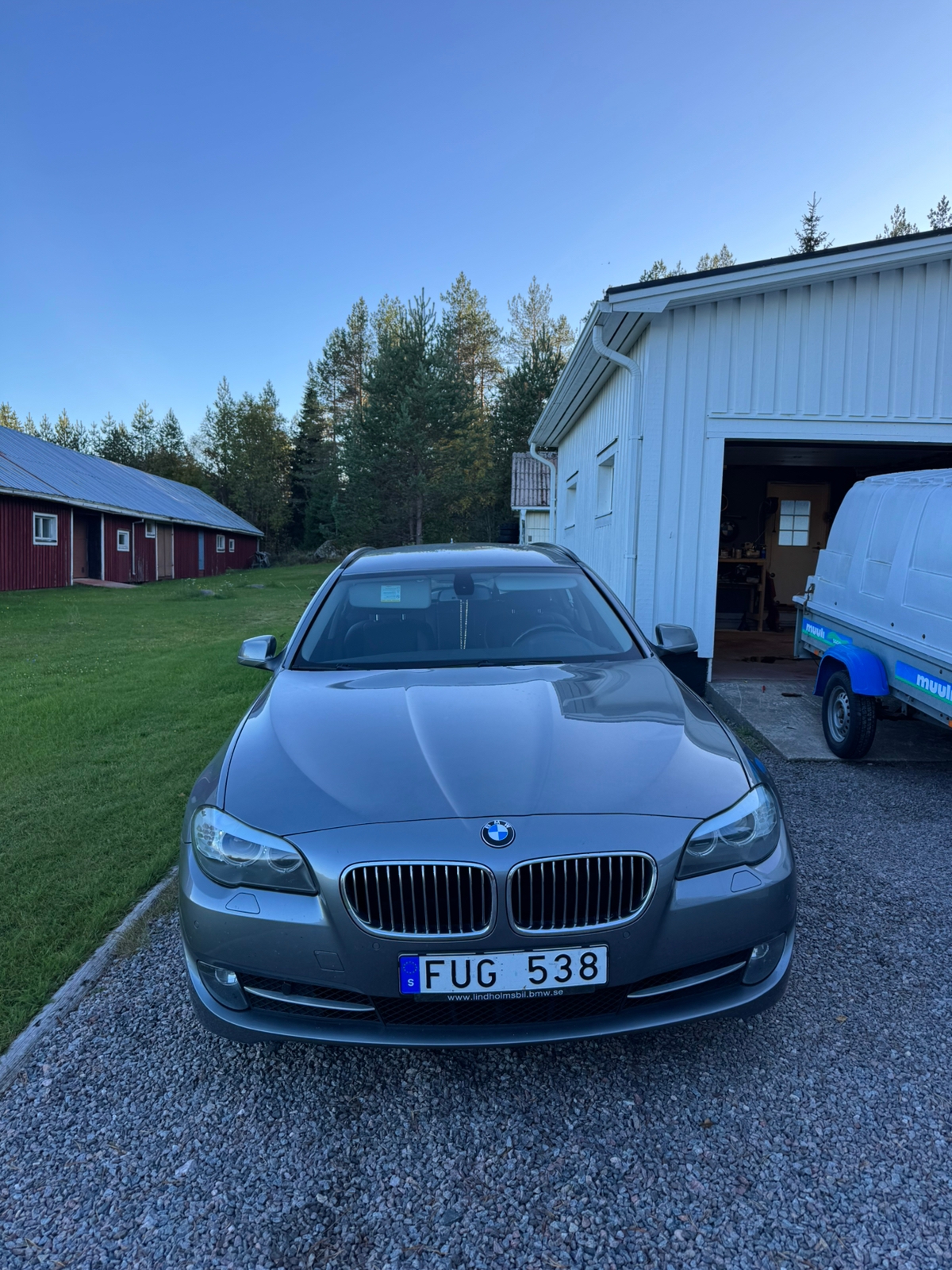 BMW 525 d Touring Steptronic 2012, bild 3/7