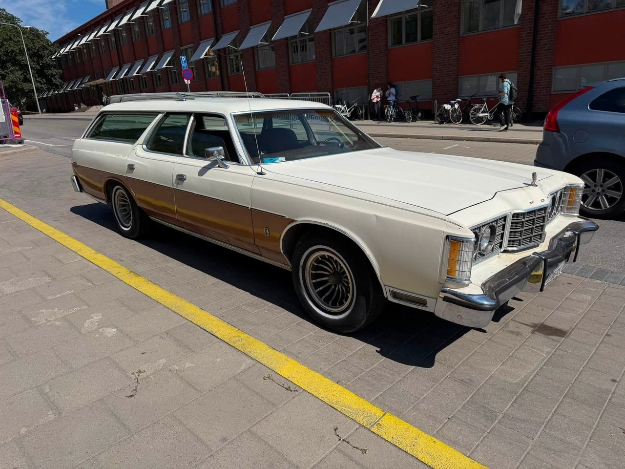 Ford LTD