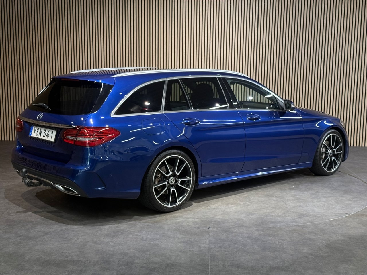 Mercedes-Benz C 220 d 2019, bild 4/10