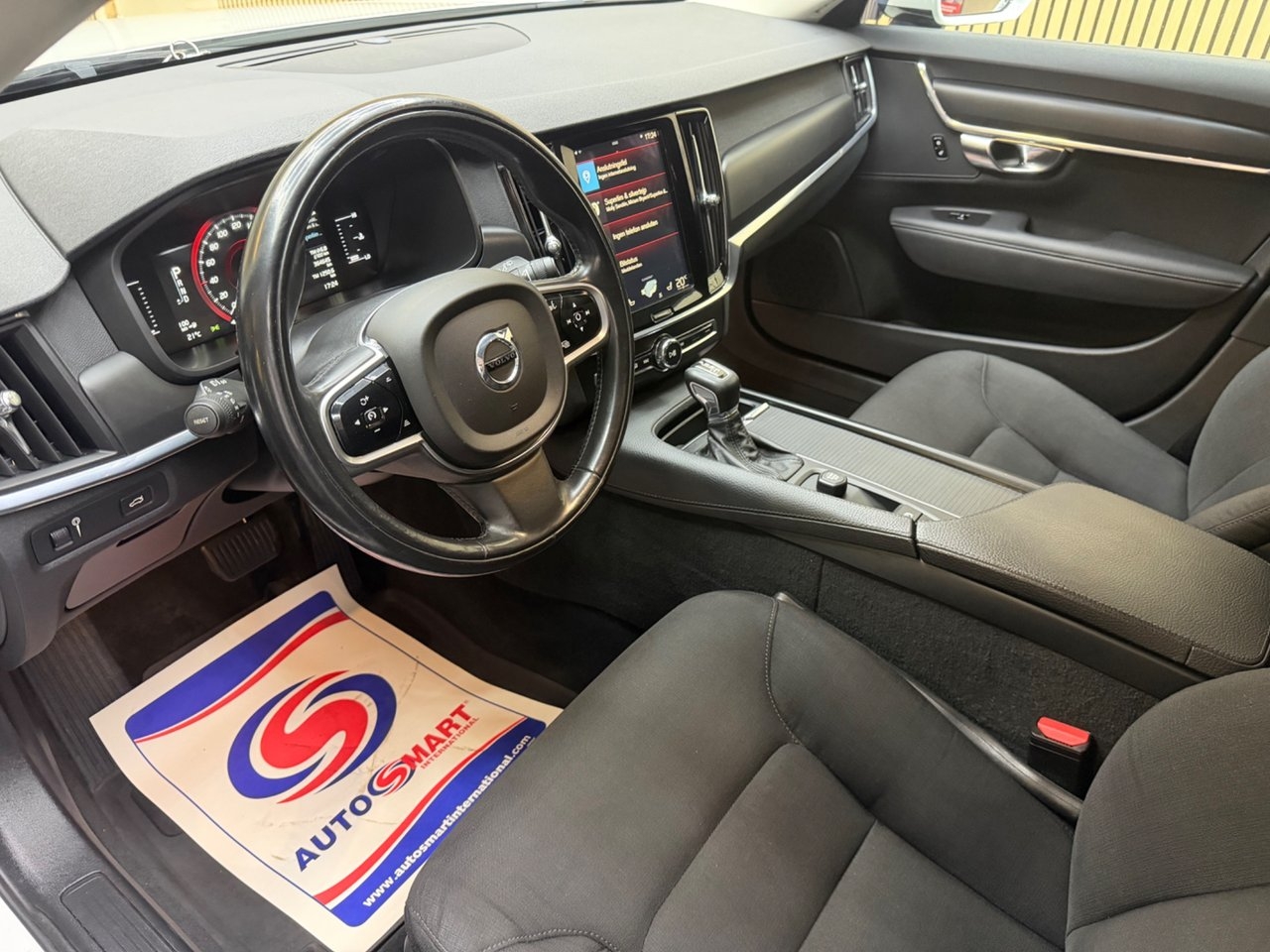 Volvo V90 2018, photo 7/10