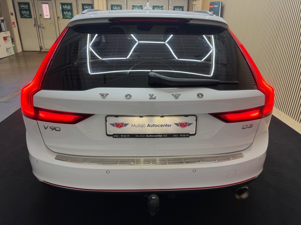 Volvo V90 2018, photo 4/10