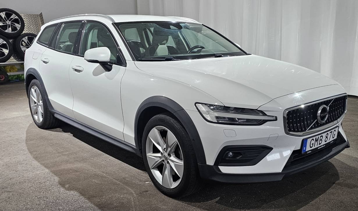 Volvo V60 Cross Country 2019, kuva 4/10