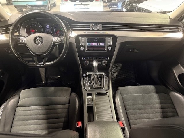 Volkswagen Passat 2016, bild 6/10