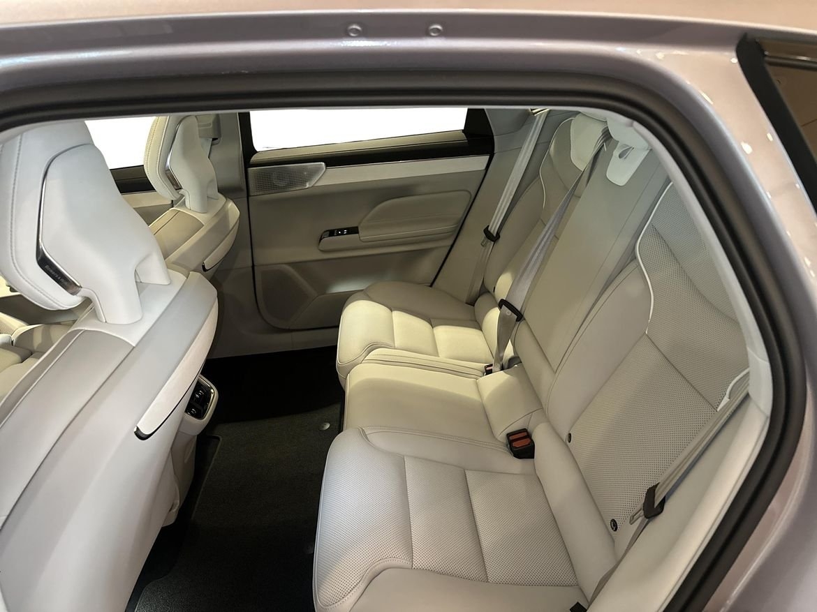 Volvo ES90 2026, bild 7/10