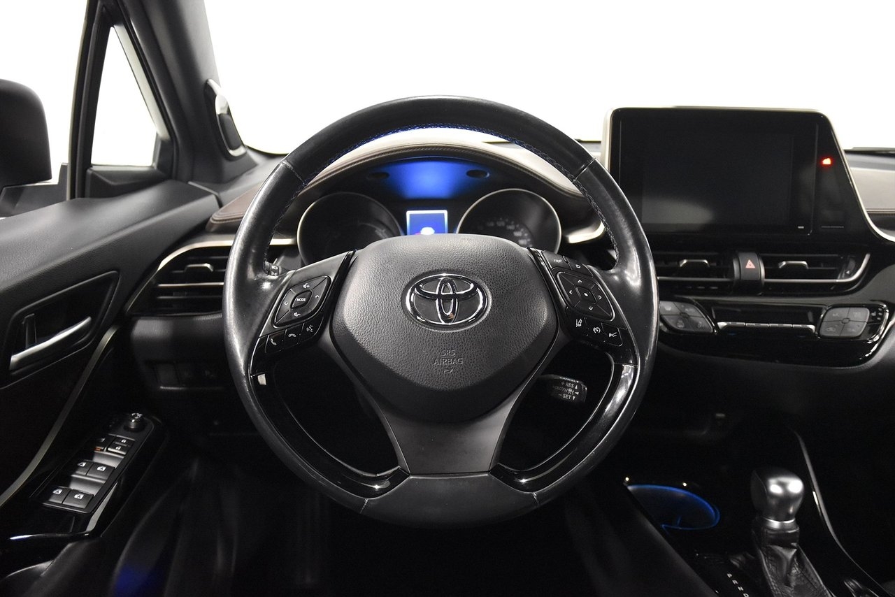 Toyota C-HR 2019, bild 2/10