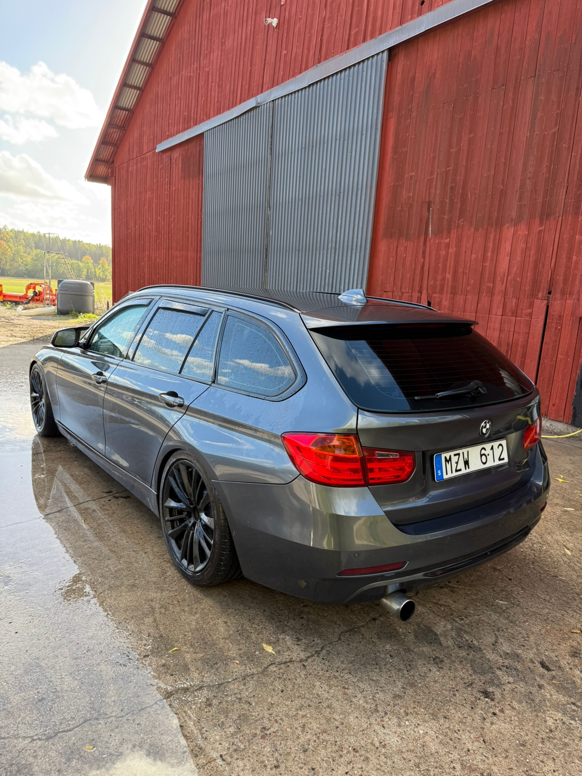 BMW 320 d Touring Steptronic 2013, photo 4/6