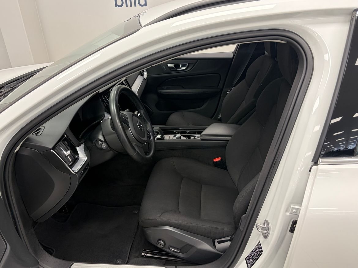 Volvo V60 B4 Diesel Mom Adv 2022, bild 5/10