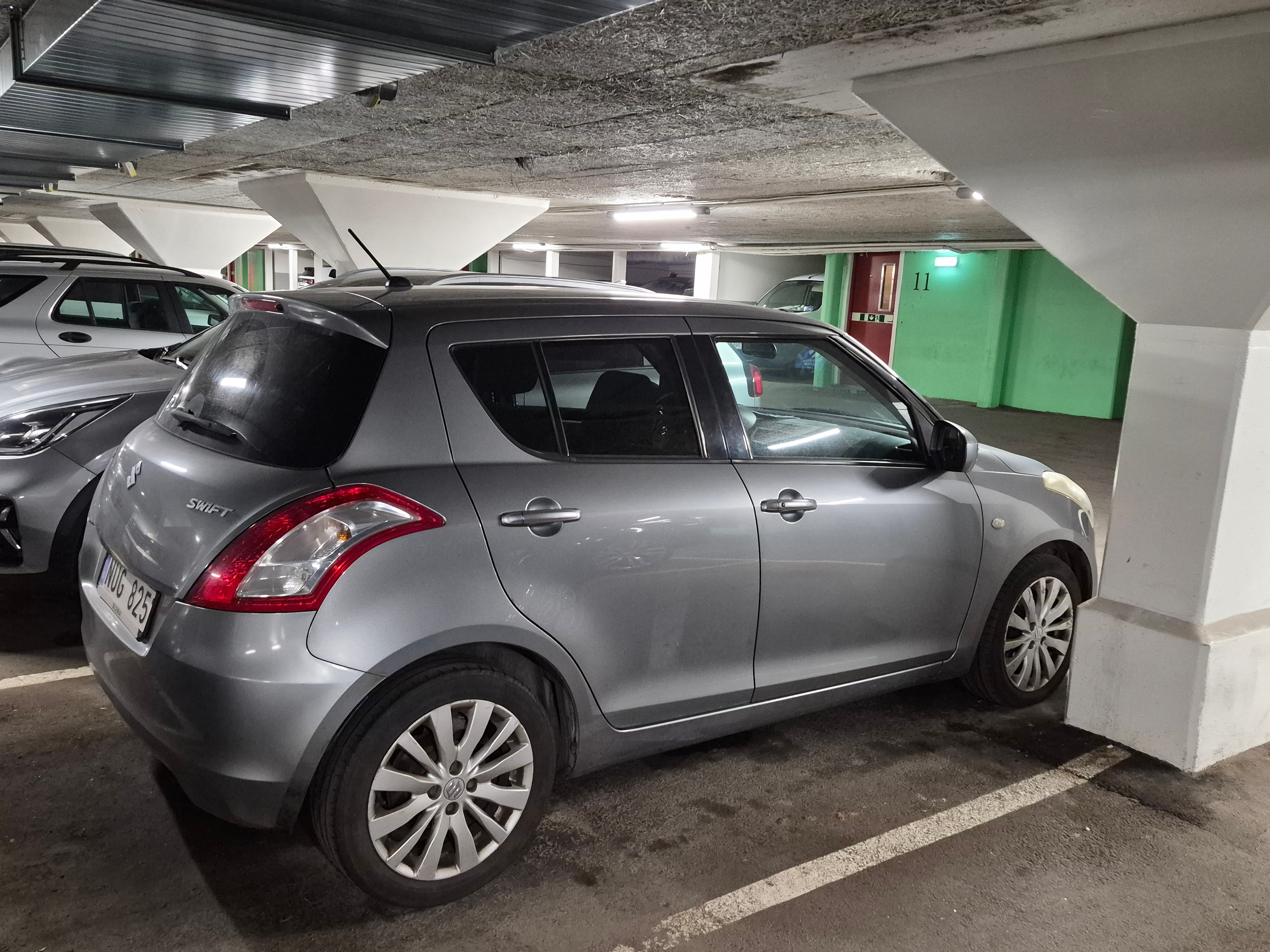 Suzuki Swift 2012, bild 2/5