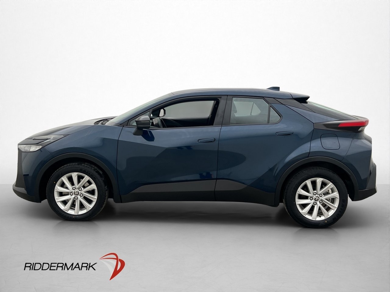 Toyota C-HR Hybrid 140hk 2025, bild 3/31