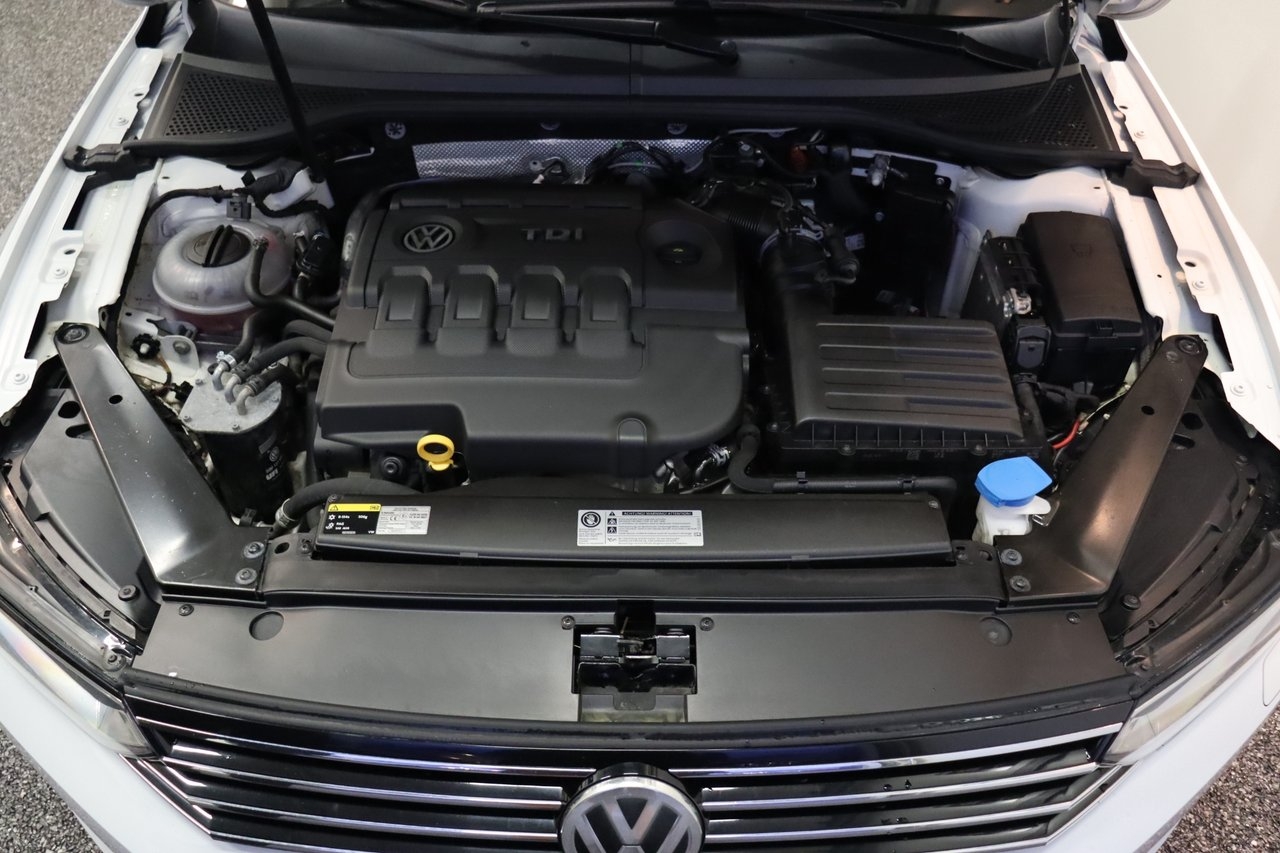 Volkswagen Passat 2016, bild 6/10