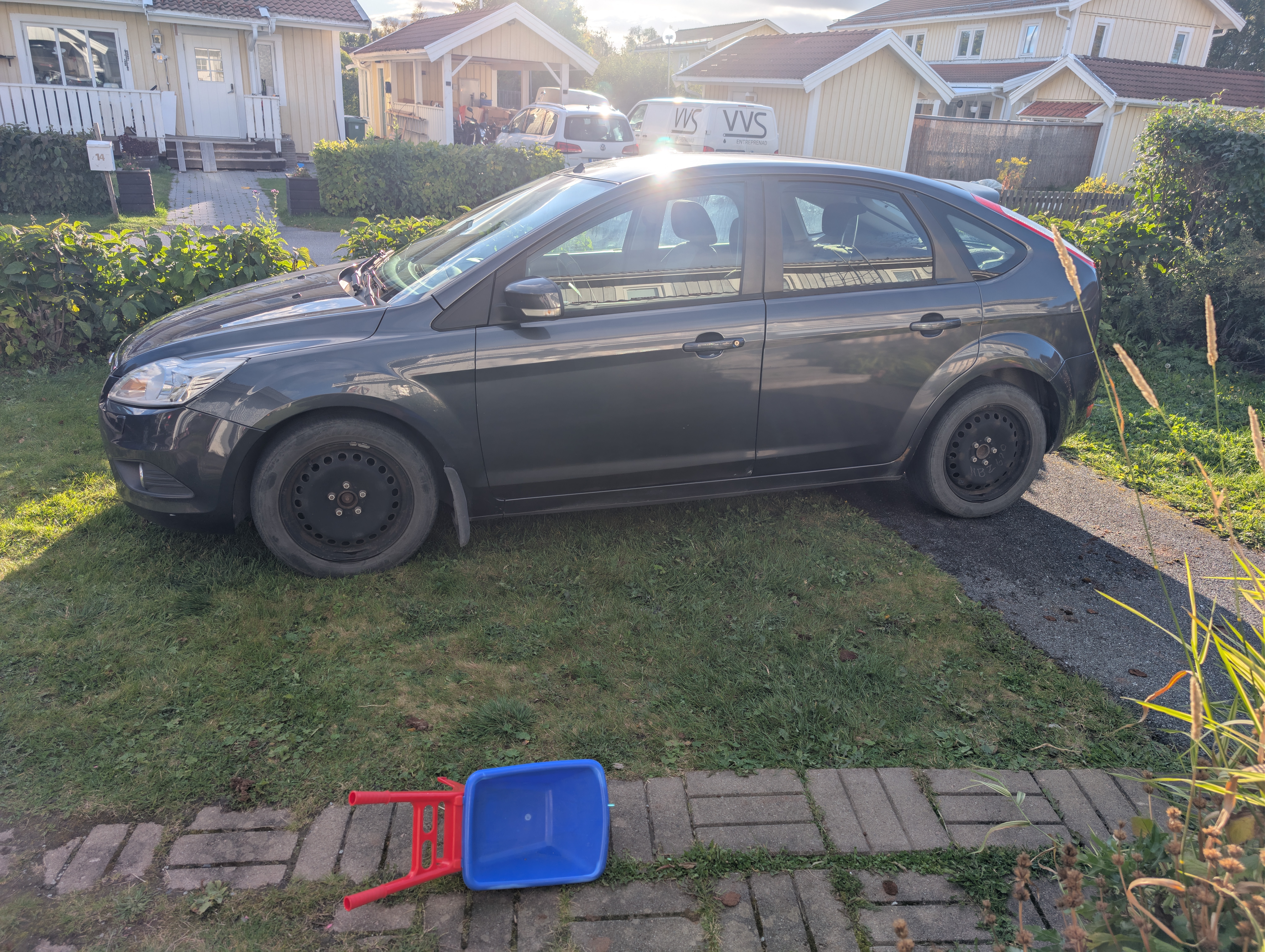 Ford Focus 5-dörrars 1.6 TDCi Manuell 2010, photo 2/3