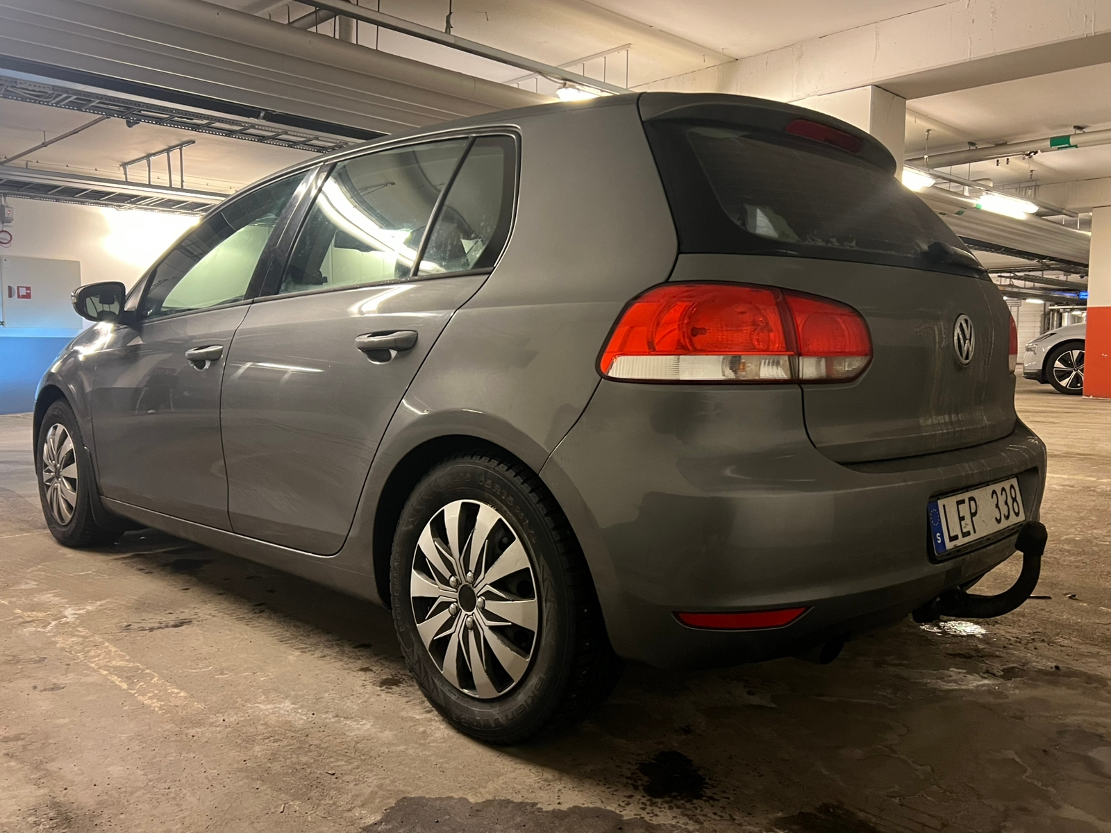 Volkswagen Golf 2011, kuva 5/6