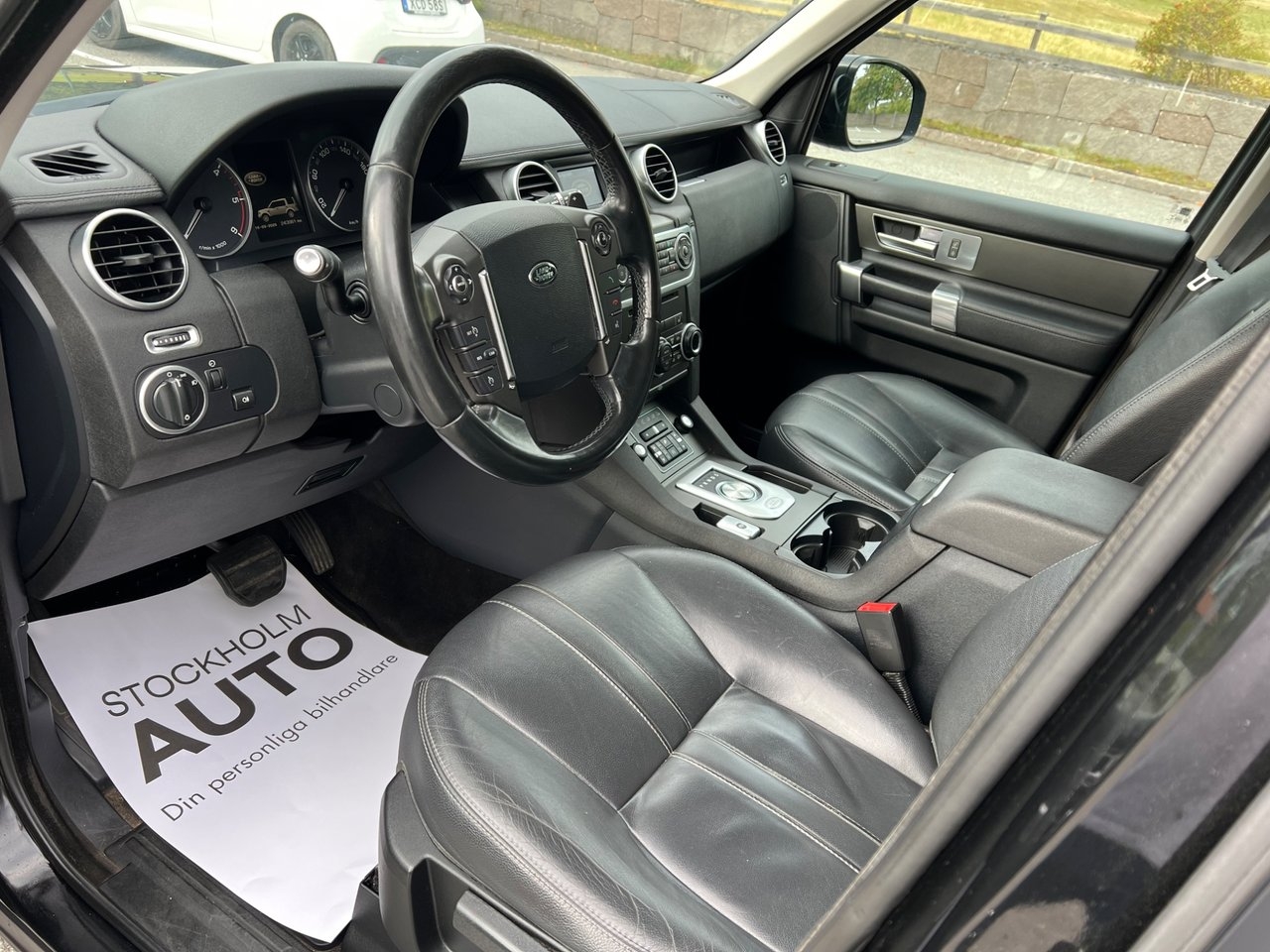 Land Rover Discovery 2016, kuva 7/10