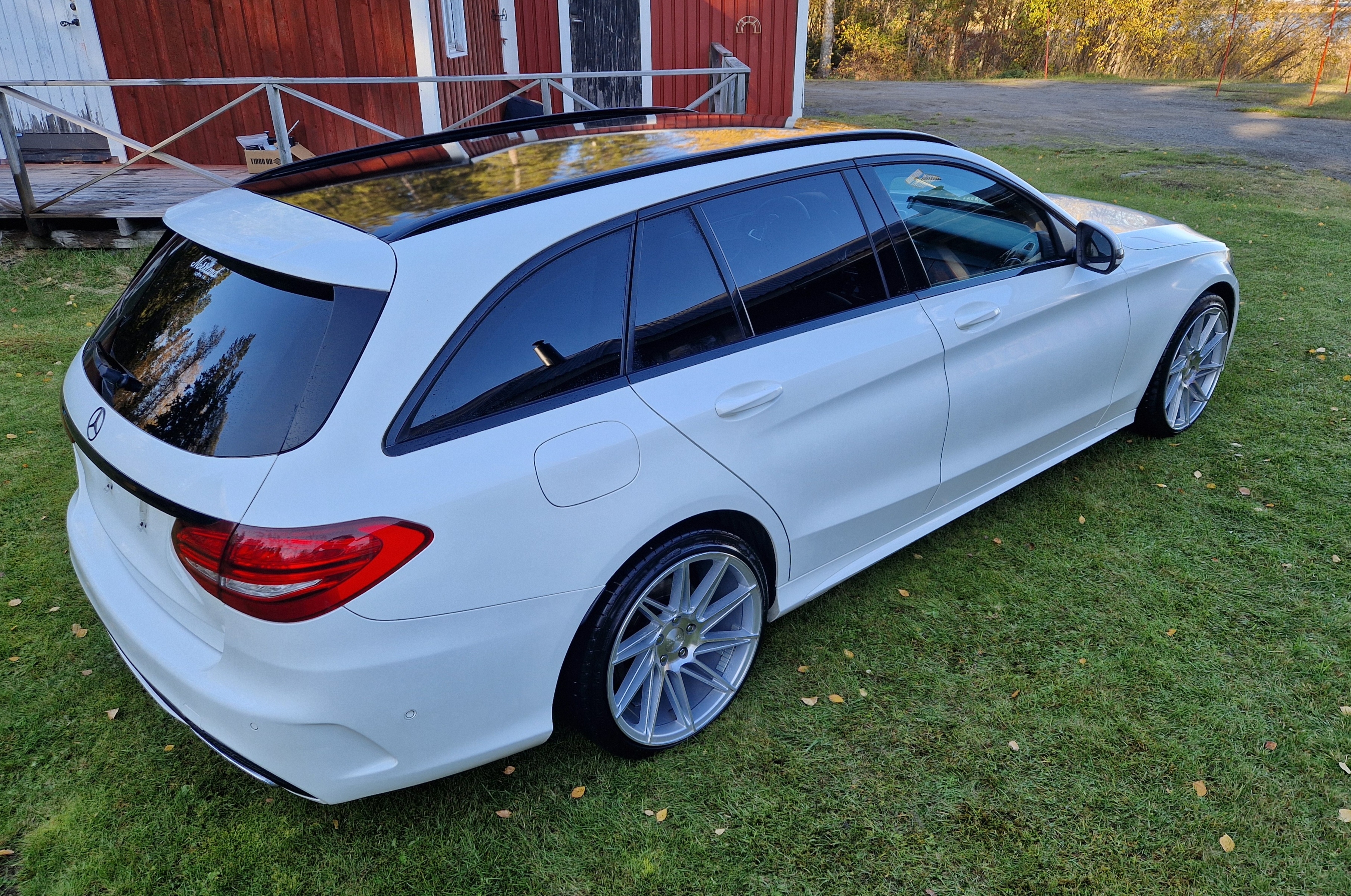 Mercedes-Benz C 220 4MATIC 9G-Tronic 2016, kuva 2/3