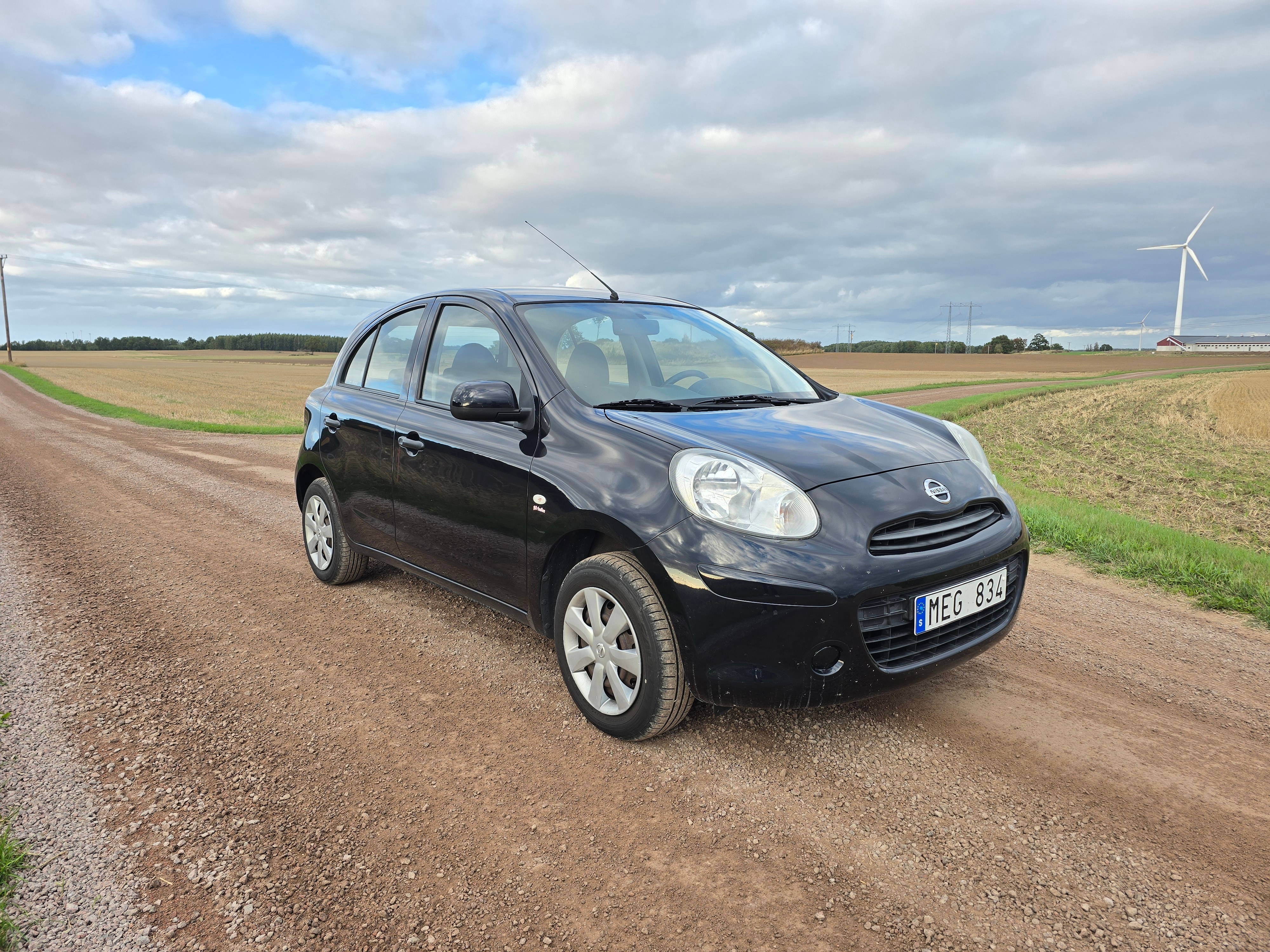 Nissan Micra 1.2 Manuell 2011, bild 2/7