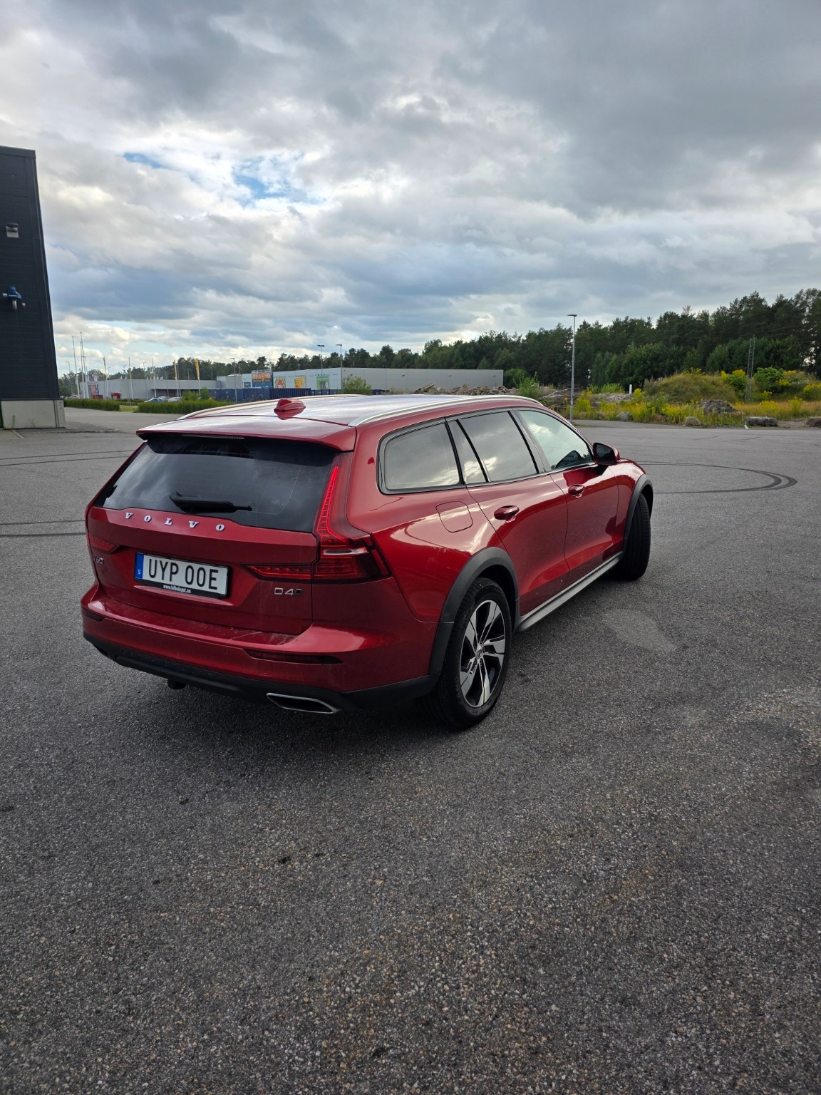 Volvo V60 Cross Country 2019, bild 2/10