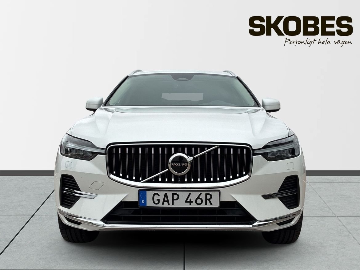 Volvo XC60 T6 Core Special Edition 2025, bild 2/3