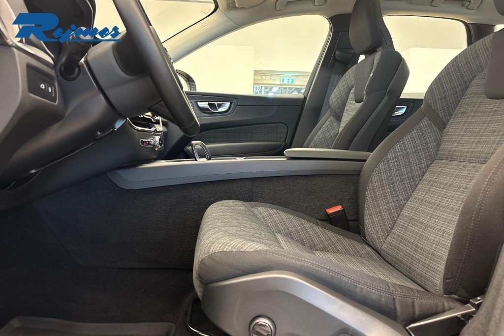 Volvo XC60 T6 Core Nordic Edition 2025, bild 6/29