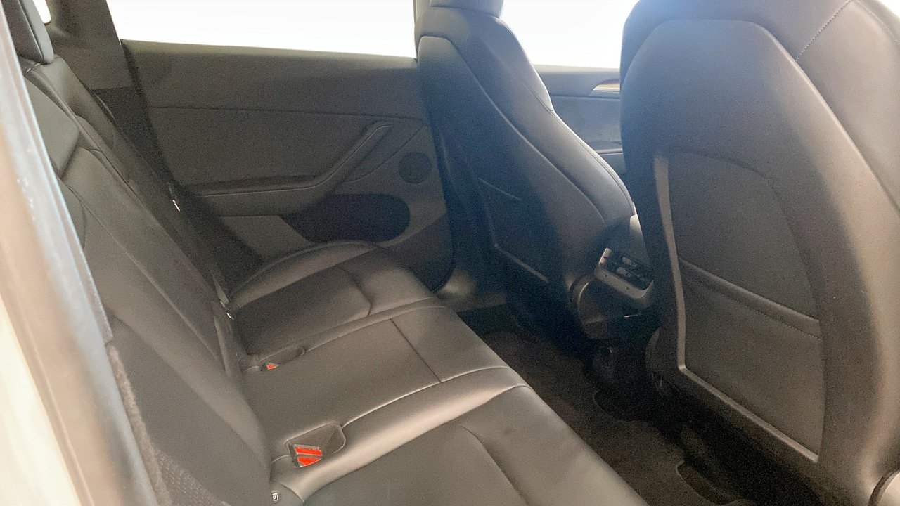 Tesla Model Y 2023, kuva 5/10