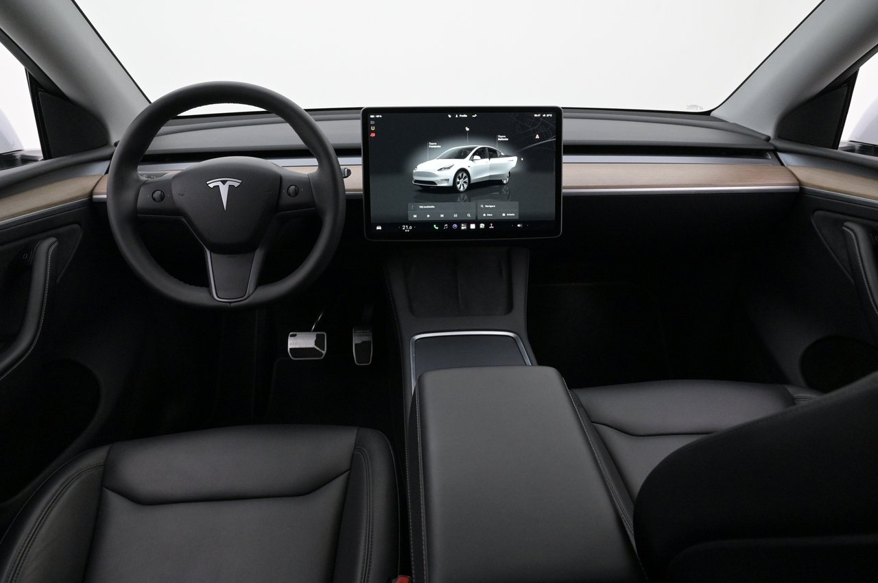 Tesla Model Y Long Range AWD Autopilot 2023, kuva 6/10