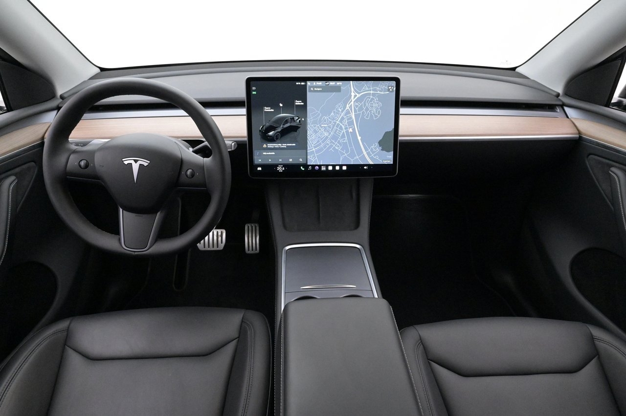 Tesla Model Y Performance Autopilot 2023, kuva 6/10