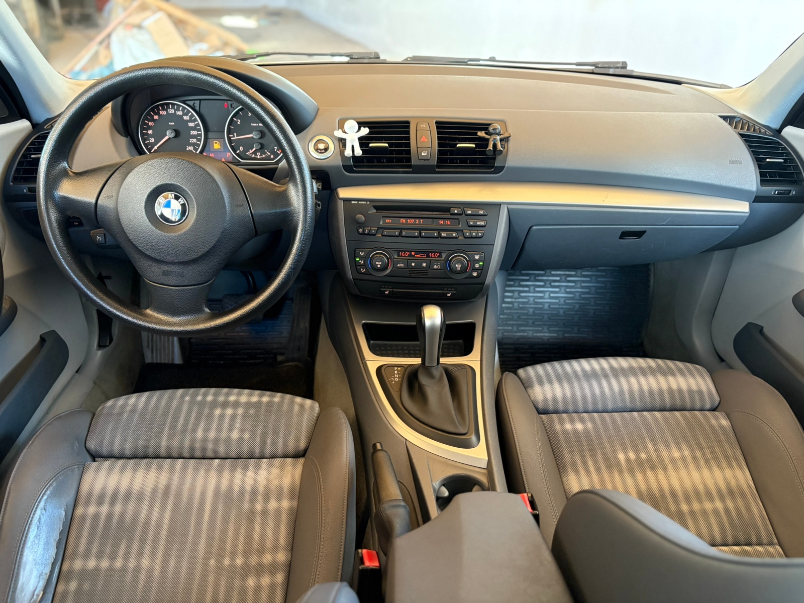 BMW 120 i Steptronic 2006, photo 5/6