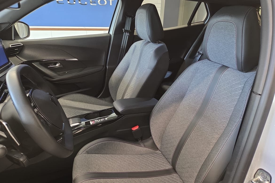 Peugeot 2008 AUT 2024, bild 5/10