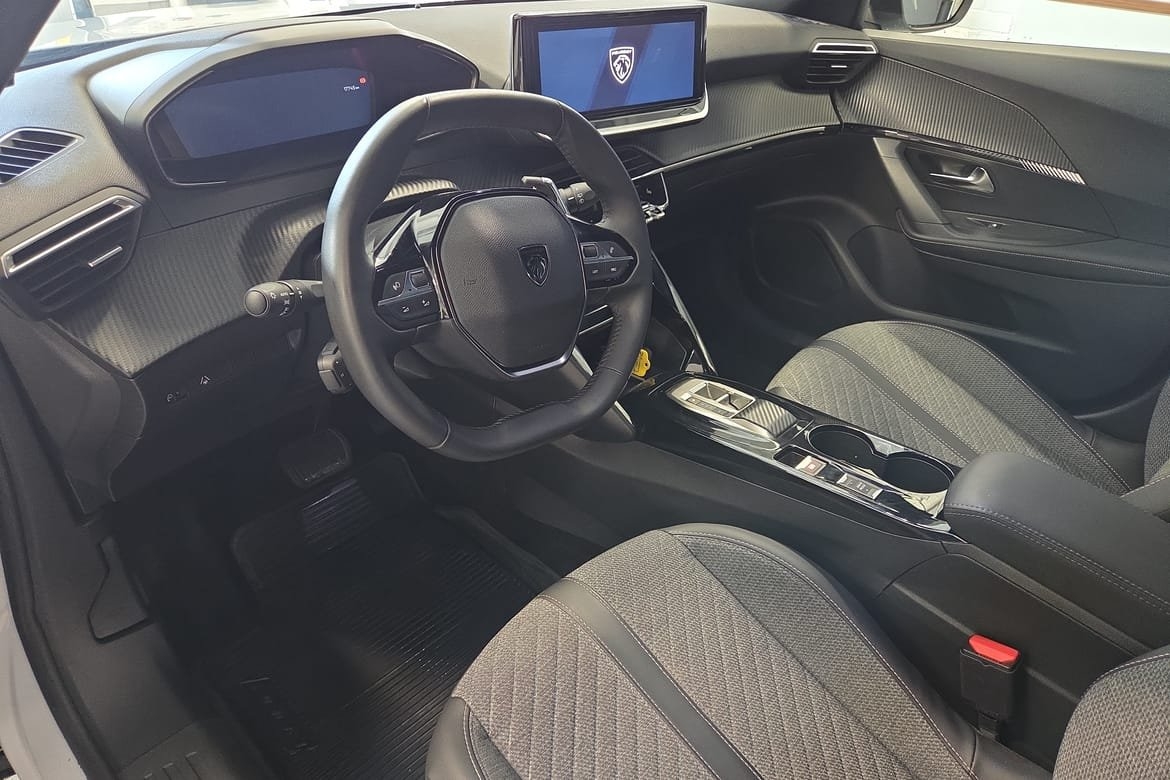 Peugeot 2008 AUT 2024, bild 4/10