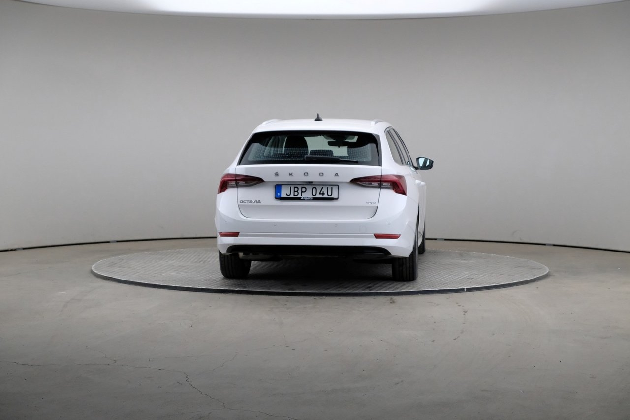 Skoda Octavia 2023, bild 5/10