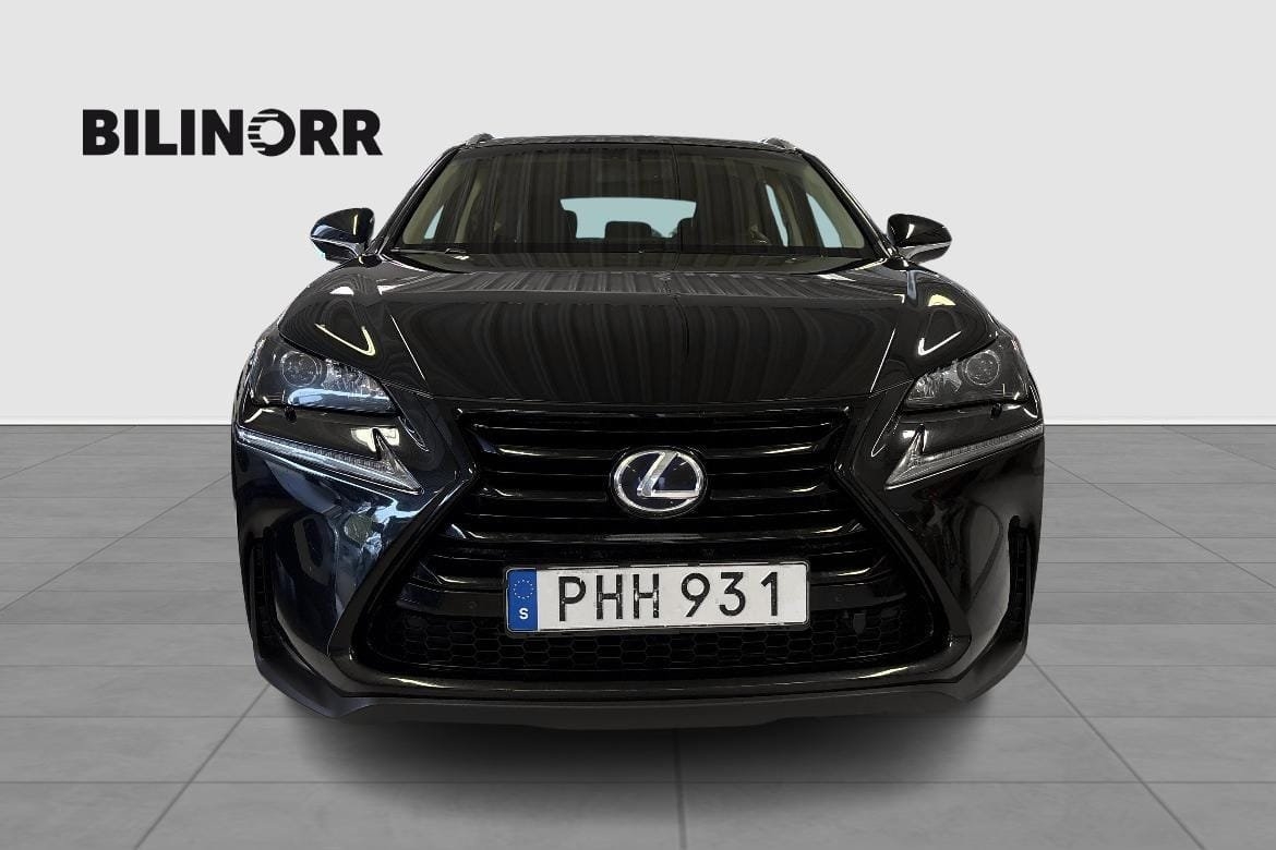 Lexus NX 300h 2017, bild 2/10