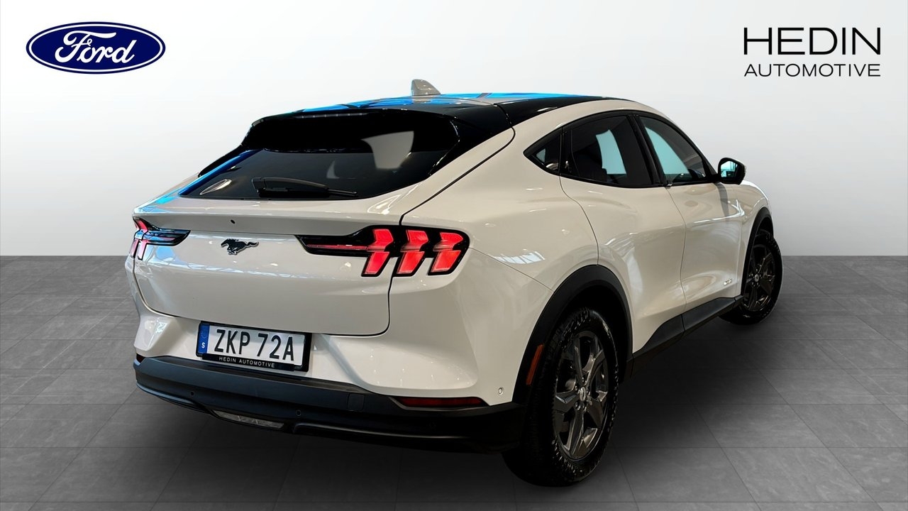 Ford Mustang Mach-E RWD SR AUT 269 hk 2021, bild 2/9