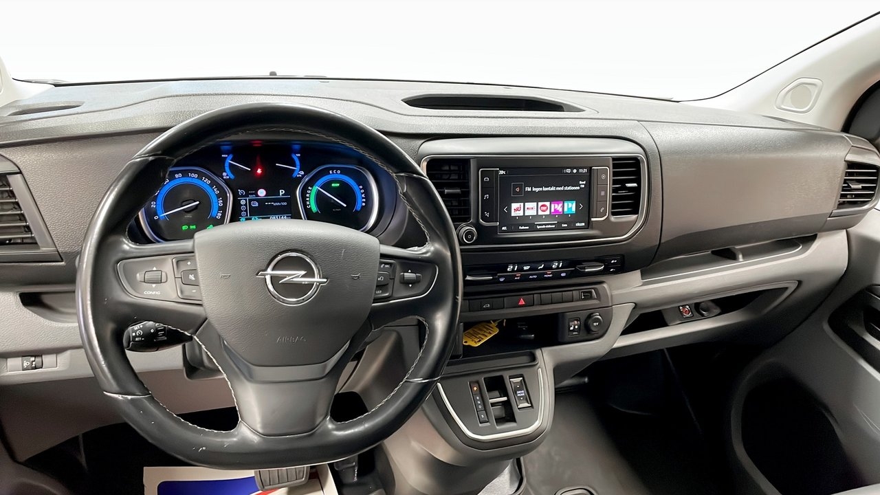 Opel Vivaro-e Skåpbil 75KWH 2021, bild 4/9