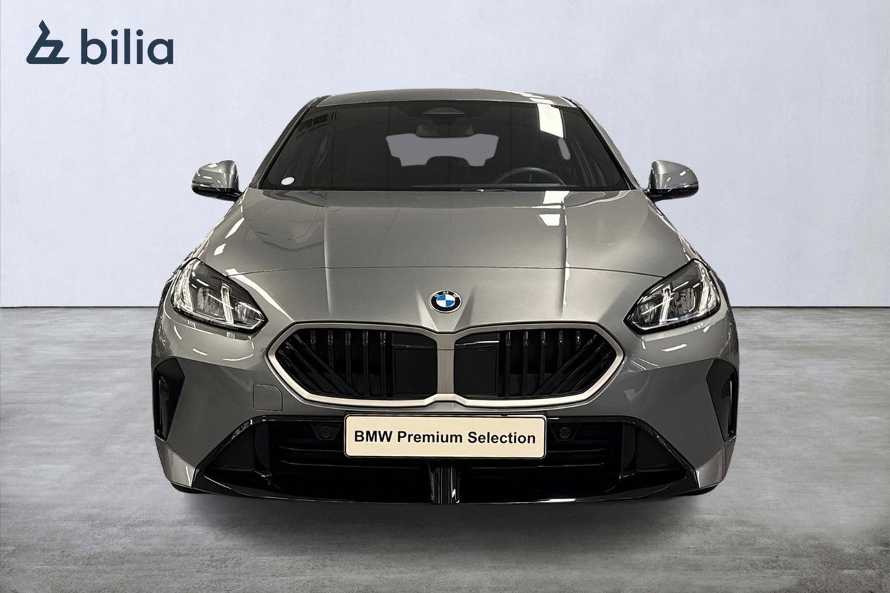 BMW 120 M-Sport 2026, photo 5/10