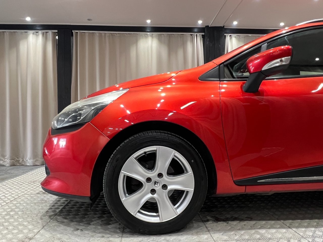 Renault Clio 2015, bild 4/10