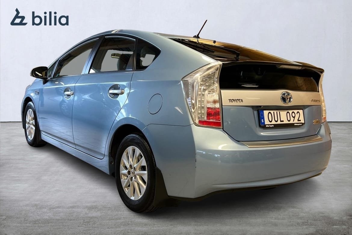 Toyota Prius PLUG-IN ACTIVE 2015, bild 2/10