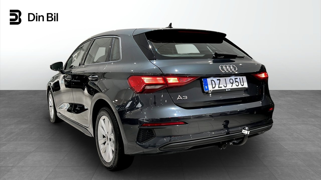 Audi A3 2021, photo 3/10