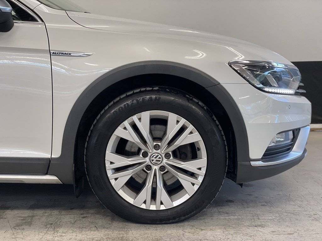 Volkswagen Passat 2018, bild 6/27