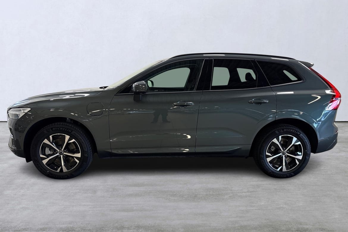 Volvo XC60 T6 Core Nordic Edition 2026, photo 2/10