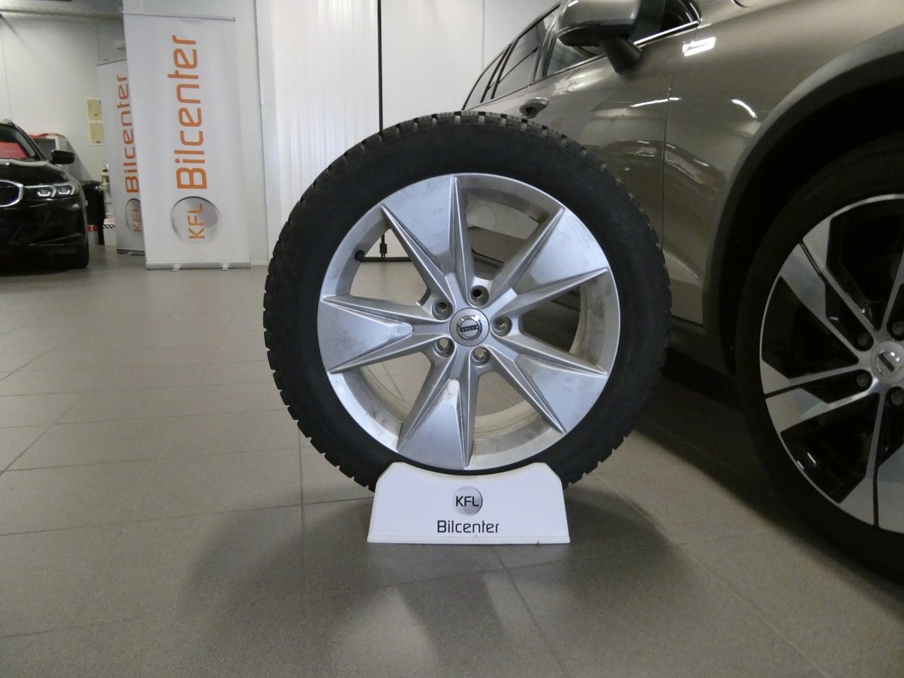 Volvo V60 Cross Country B4 AWD 2022, kuva 2/10