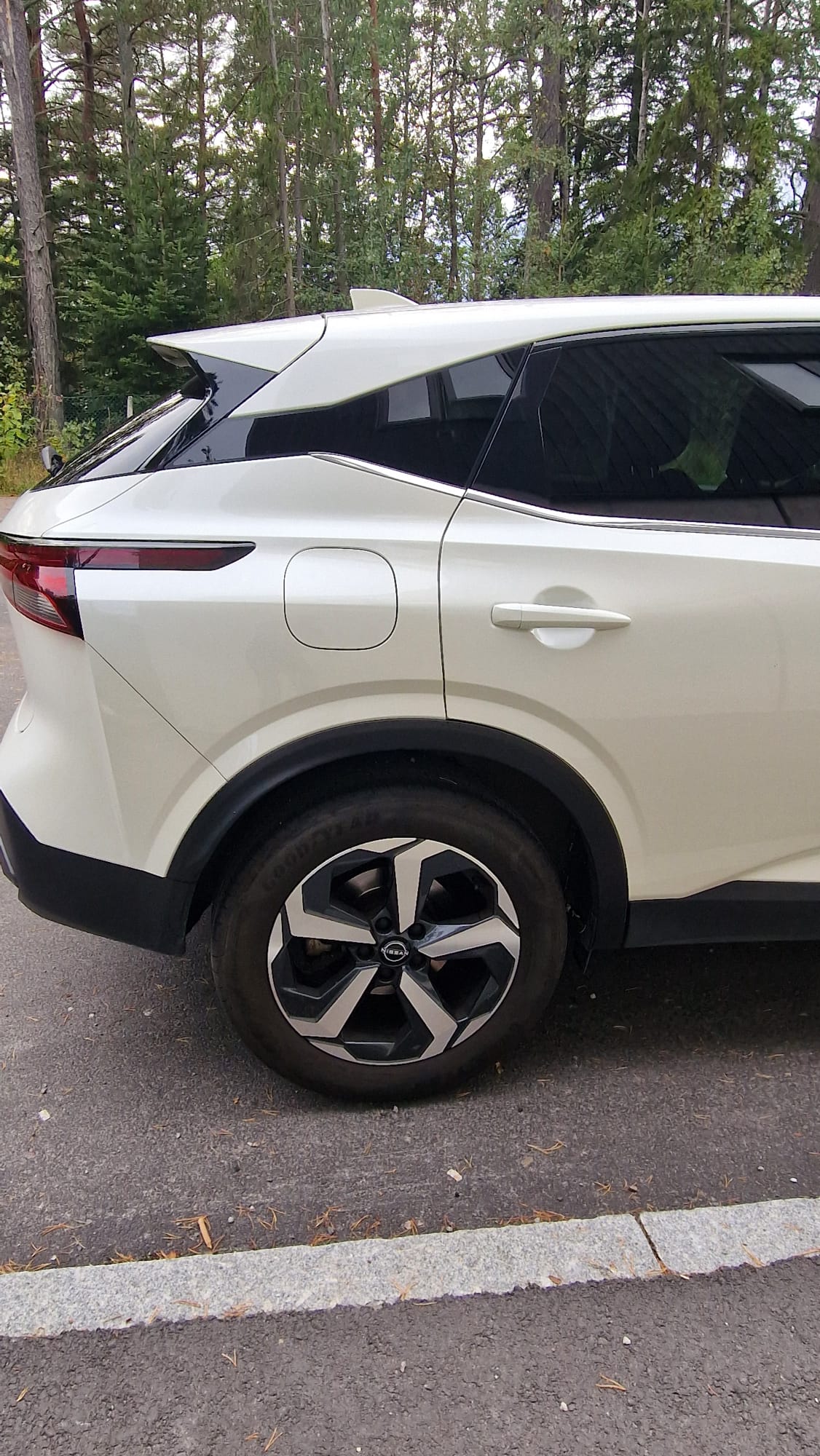 Nissan Qashqai 1.3 DIG-T XTRONIC-CVT 2023, photo 6/10