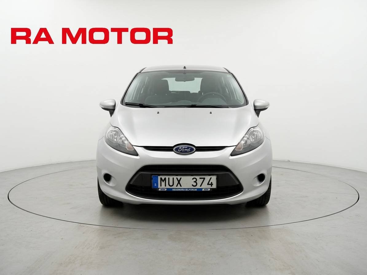 Ford Fiesta 5-dörrar 1.6 TDCi Trend 2012, bild 6/10