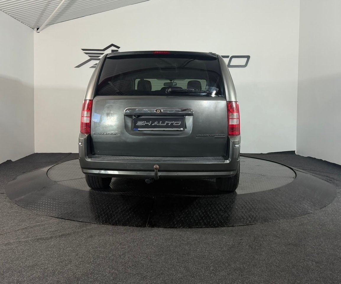 Chrysler Grand Voyager 3.8 V6 2010, photo 7/10
