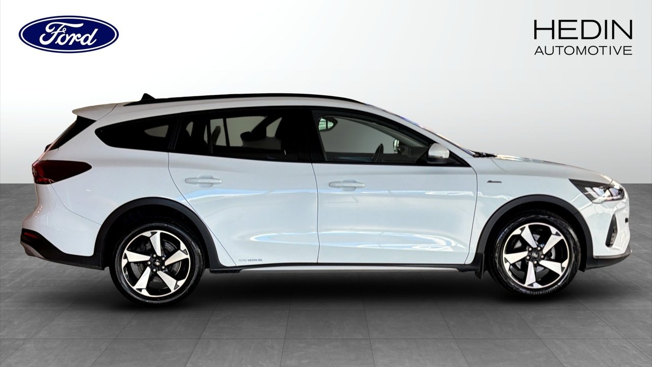 Ford Focus 2023, bild 6/9