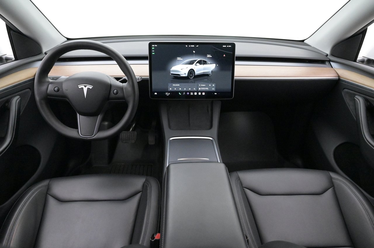 Tesla Model Y 2023, bild 6/10