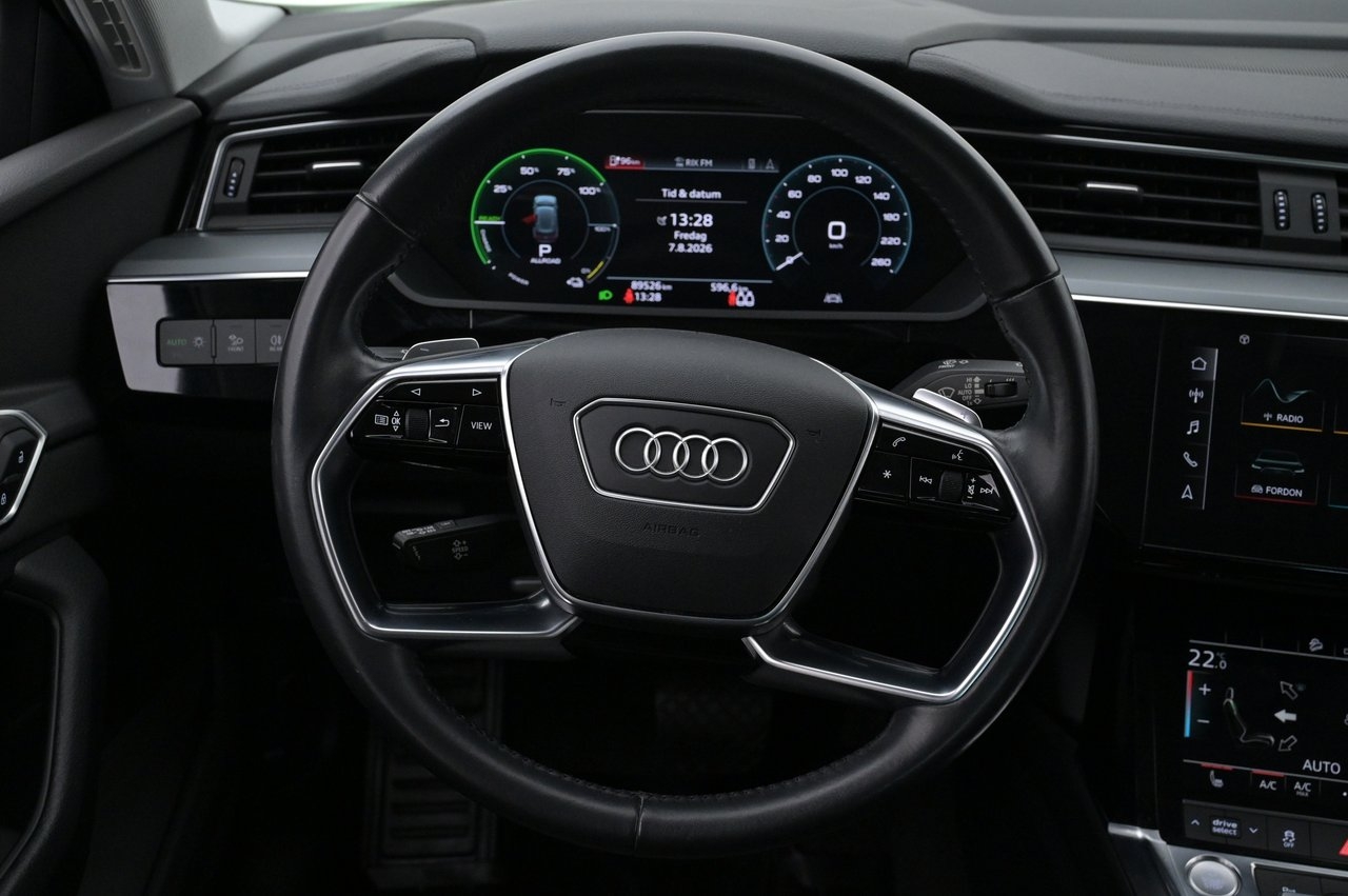 Audi e-tron 50 quattro PDC 2020, bild 7/10