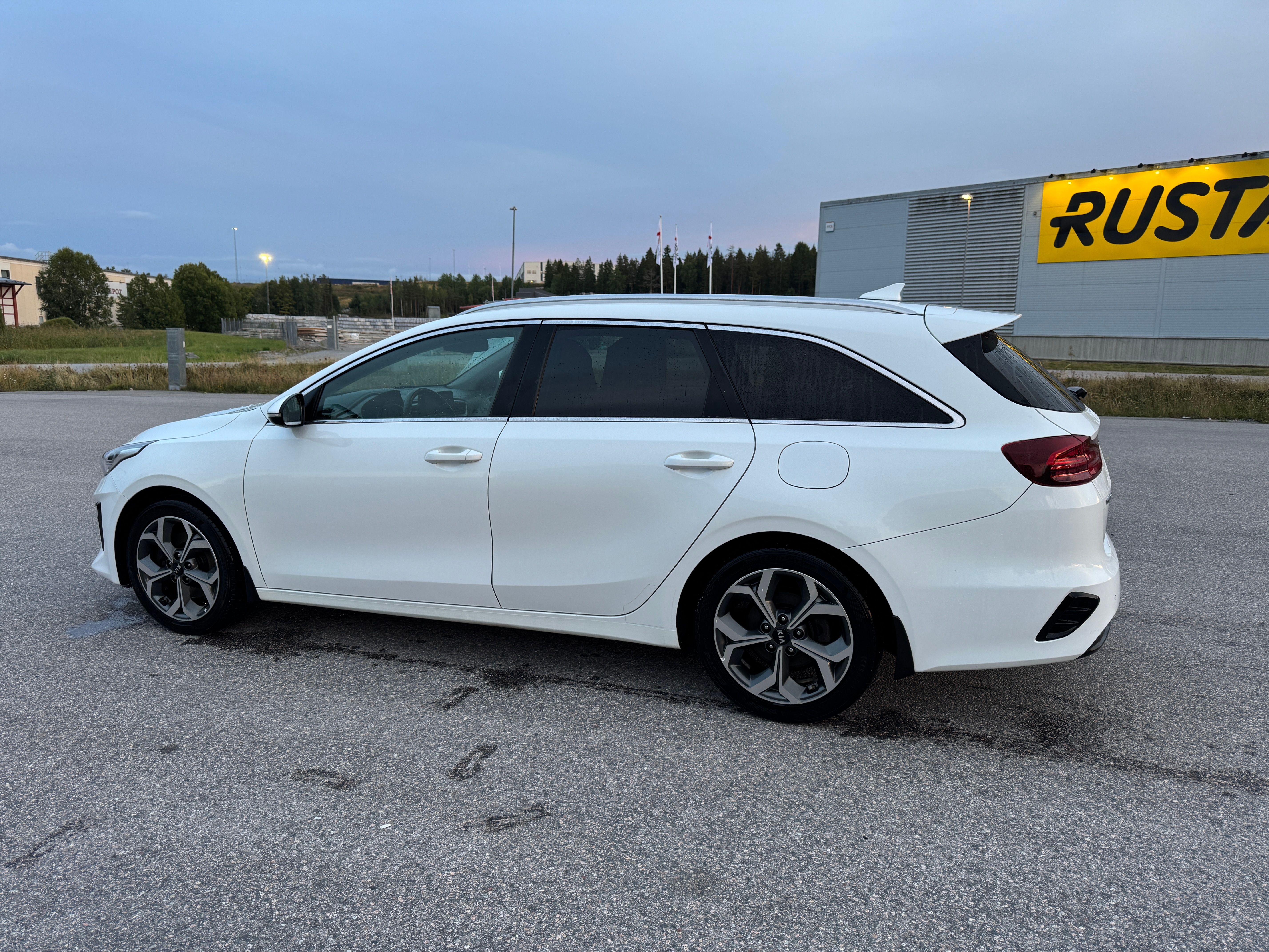 Kia Ceed Sportswagon 1.4 T-GDI DCT 2019, bild 6/8