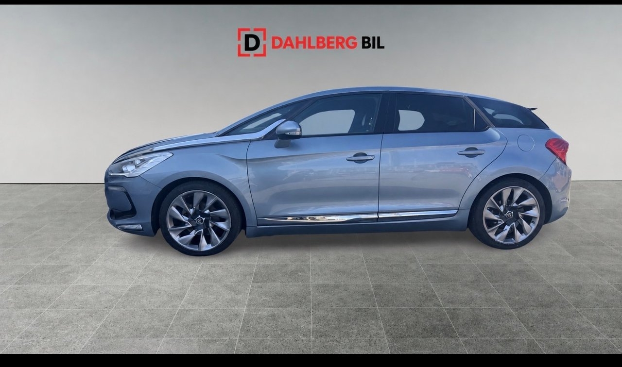 DS DS5 2011, kuva 2/12